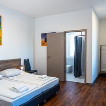 Hotel Queen's Panorama Dreibettzimmer